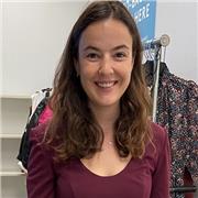 Enseignante titulaire dans le premier degré et diplômée d’un master de mathématiques. 
Je propose des cours particuliers de mathématiques jusqu’au niveau bac.
Je propose également du soutien scolaire dans les autres matières jusqu’au niveau collège. 
E